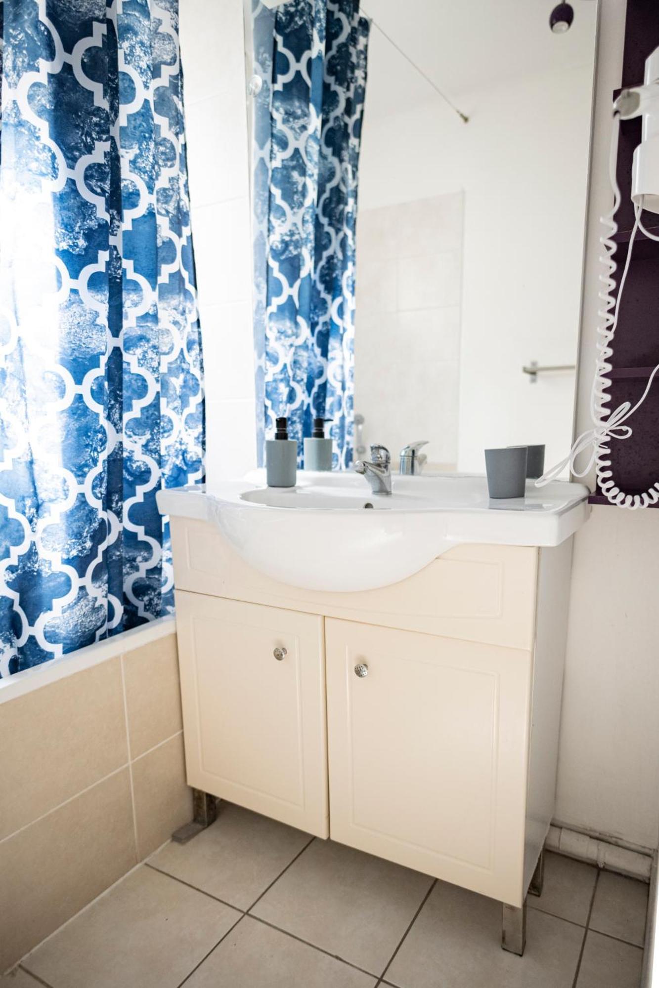 Apartment Flat At Border Suisse